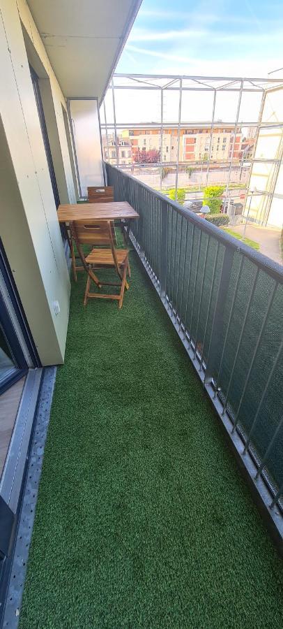 Charmant Logement Avec Jacuzzi Mantes-la-Jolie Exterior photo